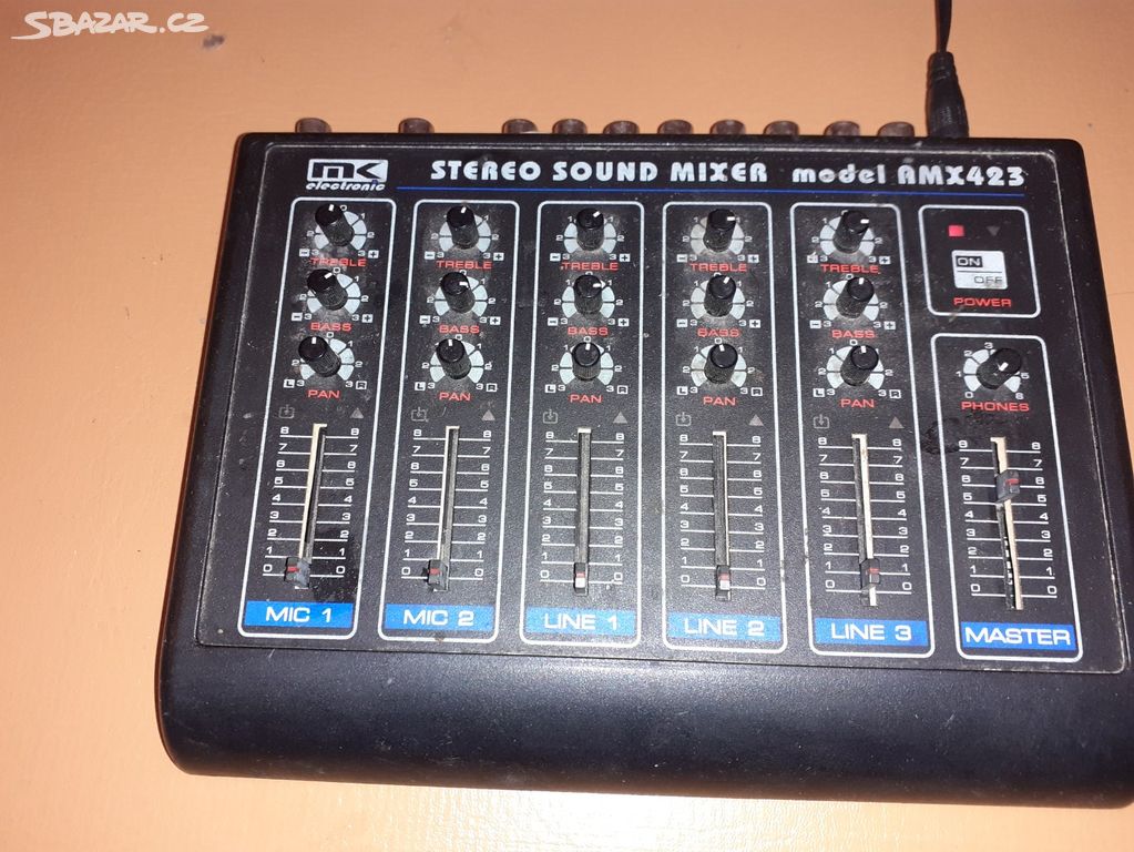 mixážní pult MK Electronic AMX 423