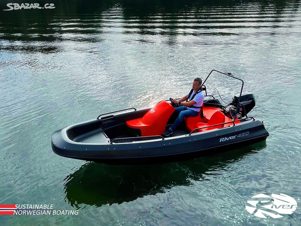 Nový motorový člun River Boats 420 XR+Mercury F 30