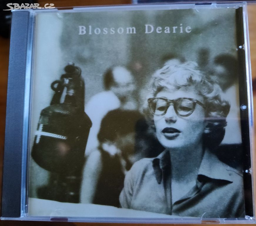 CD: BLOSSOM DEARIE