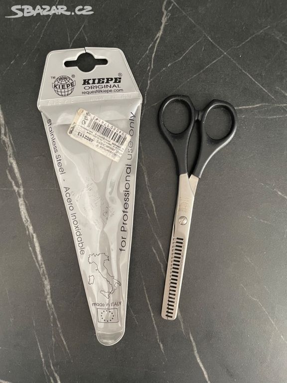 Nové kadeřnické nůžky