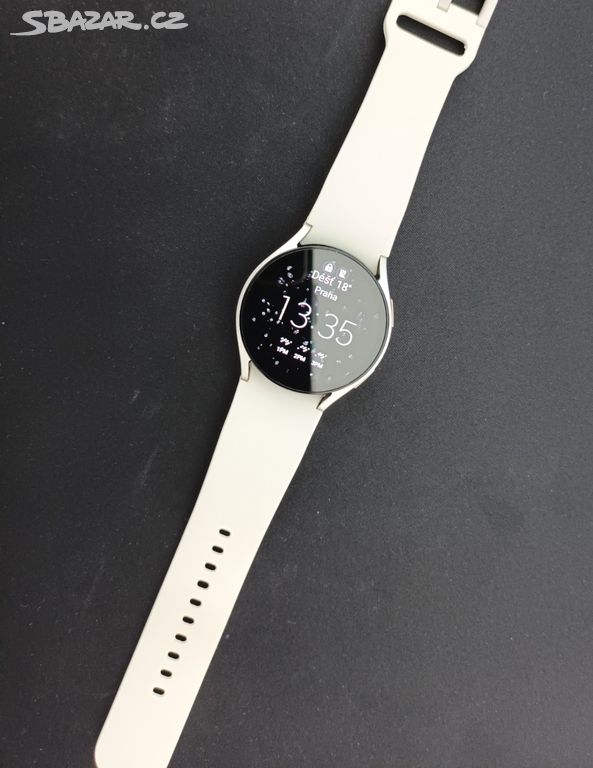 Samsung galaxie watch 6 LTE (záruka do 6/2026)