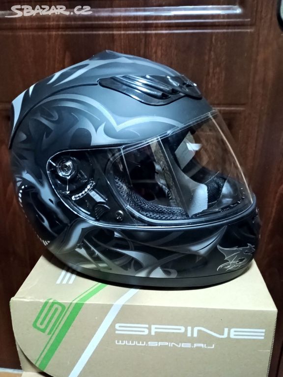 Prodám novou helmu na motorku KYON v.XL 61-62cm.