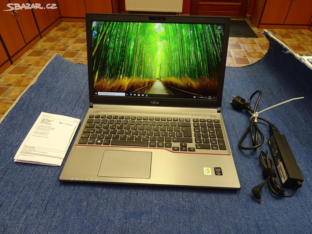 Notebook FUJITSU LIFEBOOK E754 i5 8/256GB Záruka