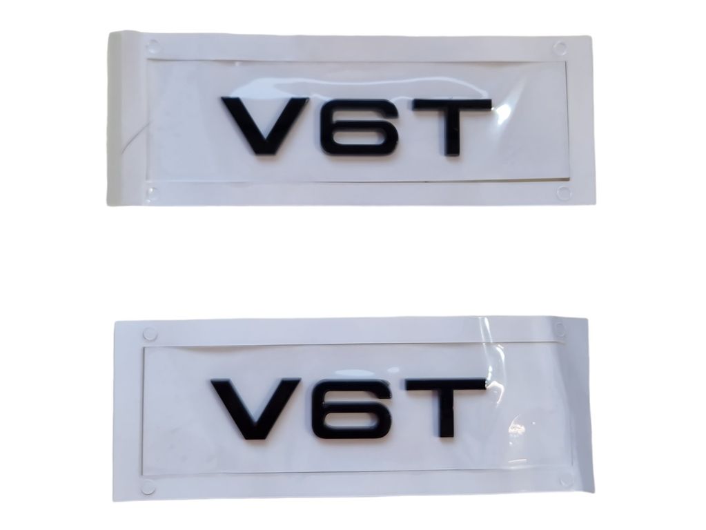 Černý nápis V6T Audi
