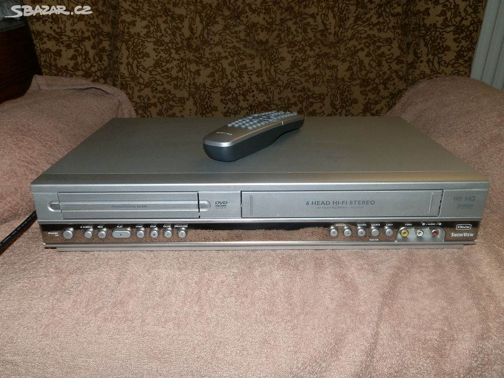 Combinace VHS Rekodéru a Dvd přehrávače Philips