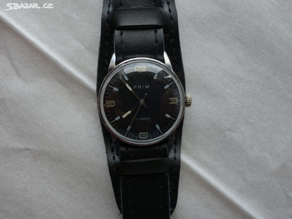 Staré, zajímavé funkční,hodinky Prim černé