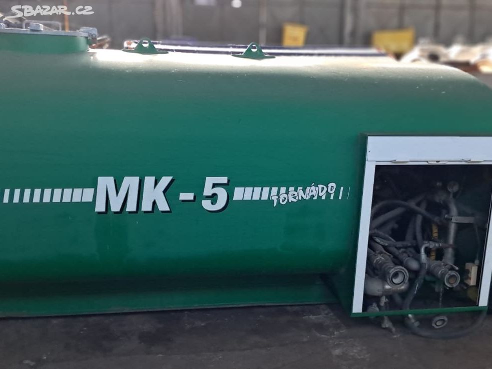 Prodám Kropící kontejnerová nástavba MK 5