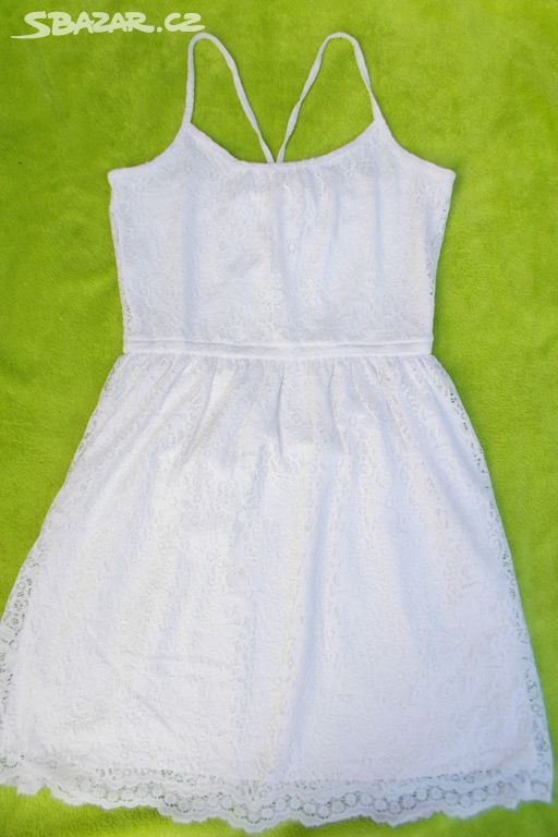 Pěkné letní krajkové šaty H&M vel. 134 / 140