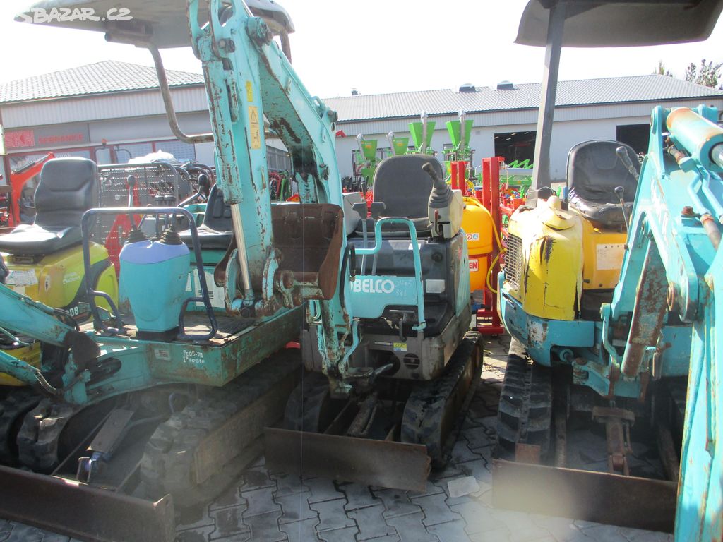 Minibagr Kobelco SK-009 900kg