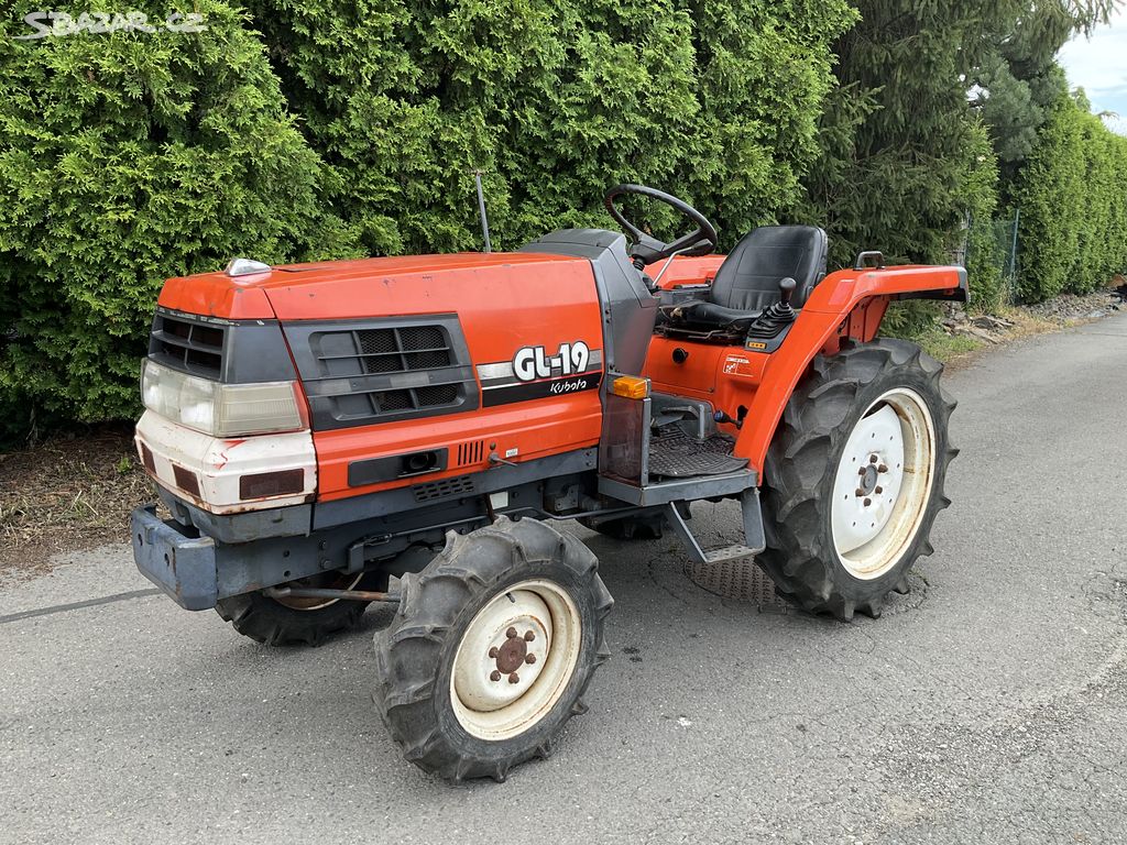 Japonský traktor Kubota GL-19, 19Hp, 4x4