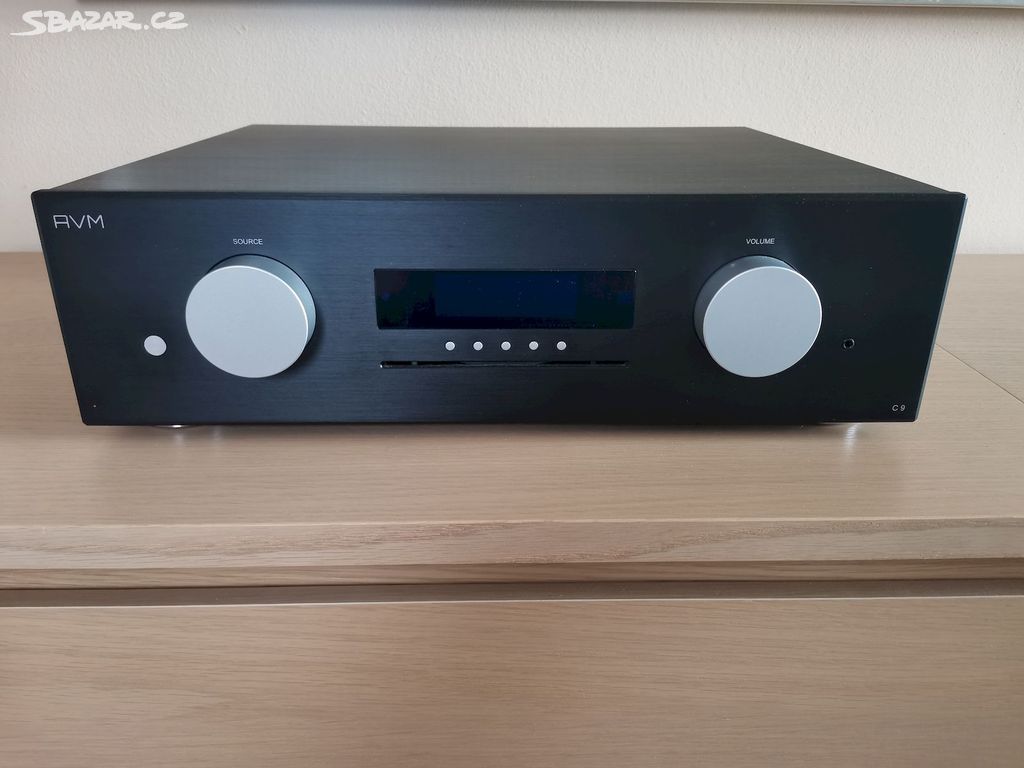 AVM C9 Zesilovač + DAC + CD přehrávač