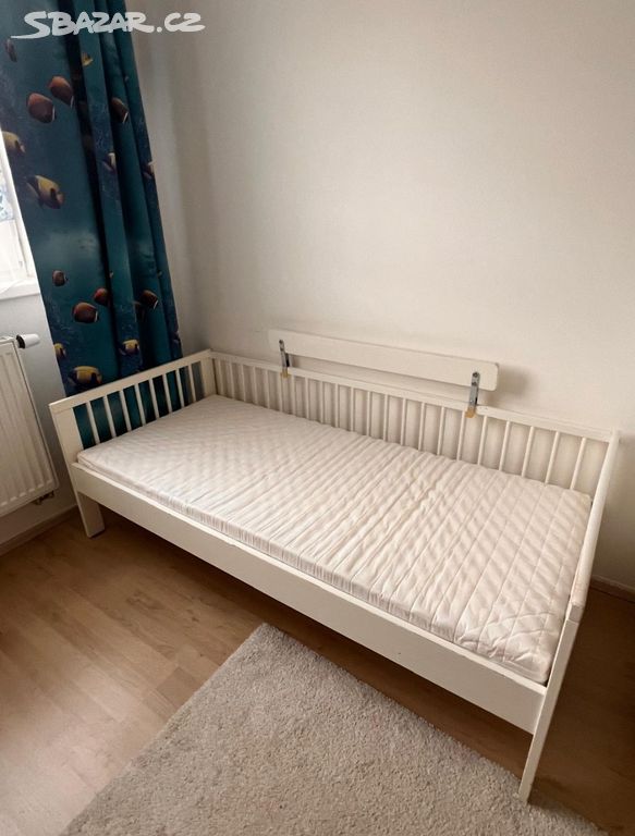 Dětská postel Ikea 165 x 76 cm s roštem i matrací
