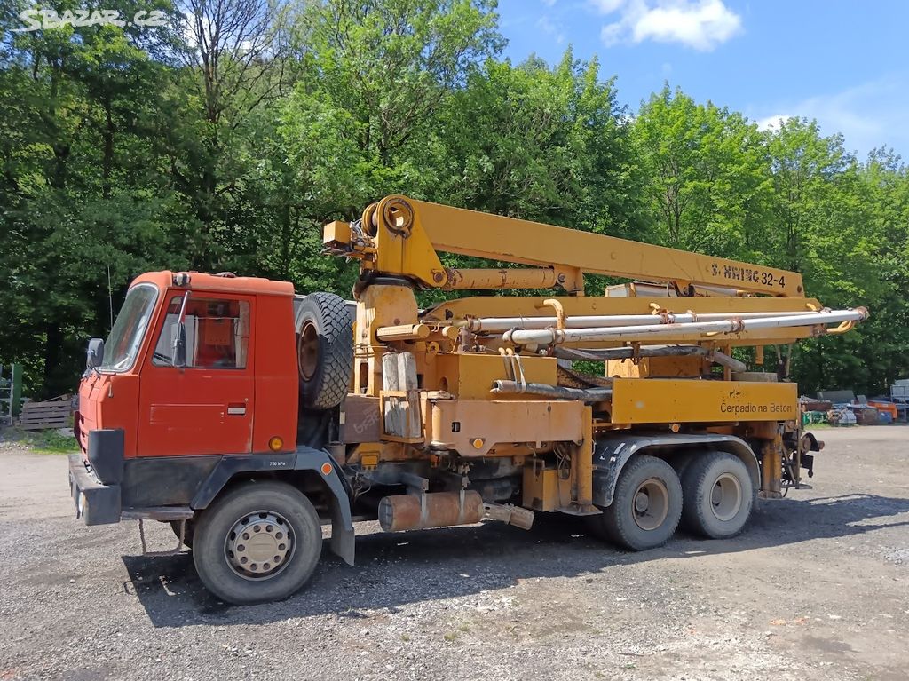 TATRA 815 betonpumpa Schwing 32 M