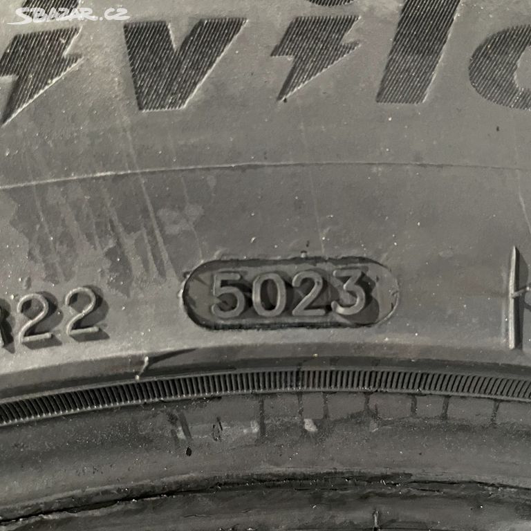 NOVÉ Letní pneu 215/55 R17 98W XL Tracmax