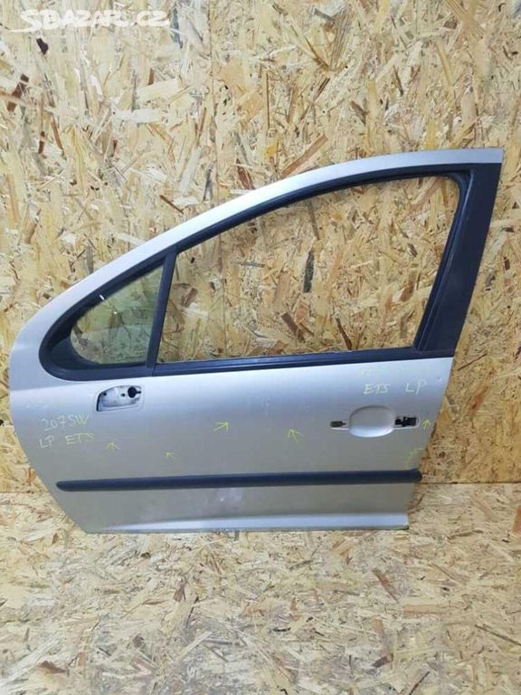 Dveře levé přední Peugeot 207 Šedá ETS poškozené v