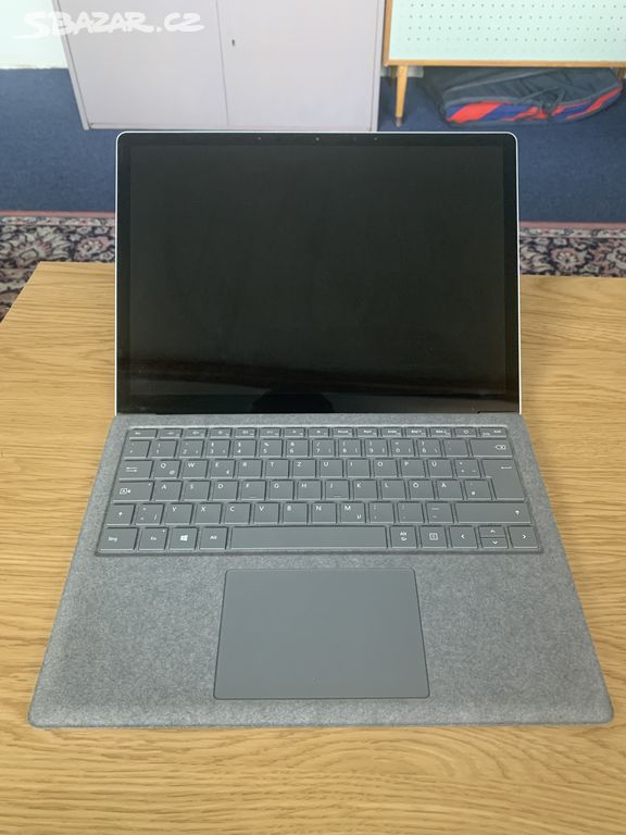 Surface Laptop 3 (8GB RAM/512GB SSD)+dock+pouzdro