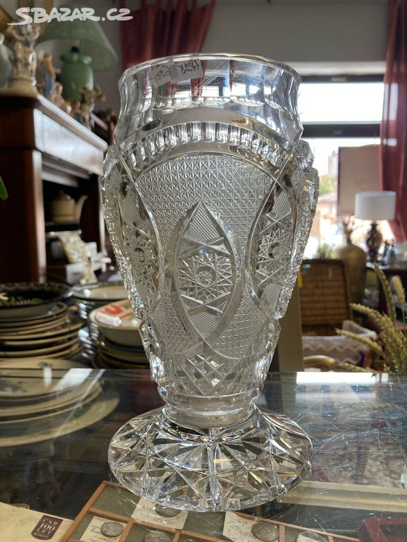 Křišťálové broušené sklo - luxusni váza