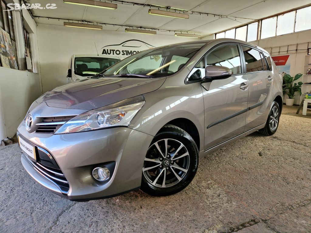 Toyota Verso, 1.8i 108kw Navi! Kamera!