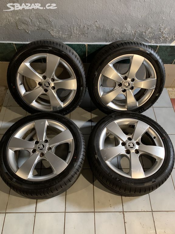 Alu kola Škoda R17 5X112 NOVÉ LETNÍ PNEU 225/45R17