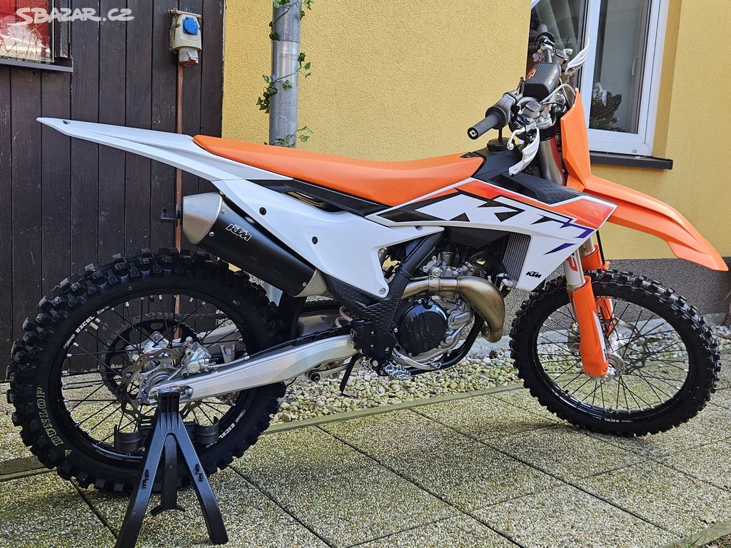 Prodám KTM 450 SX-F 2023 najeto pouze 2,6mth !!!!