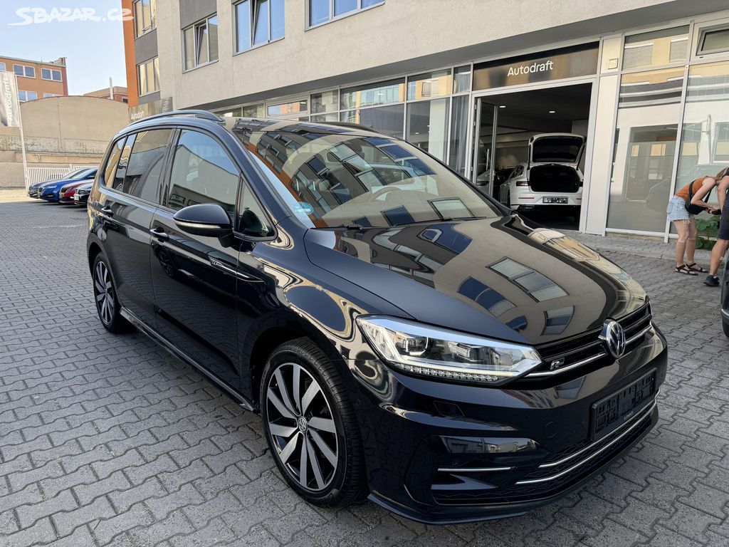 VW Touran 2.0 TDI 110kW DSG R-Line ACC Navi Kamera