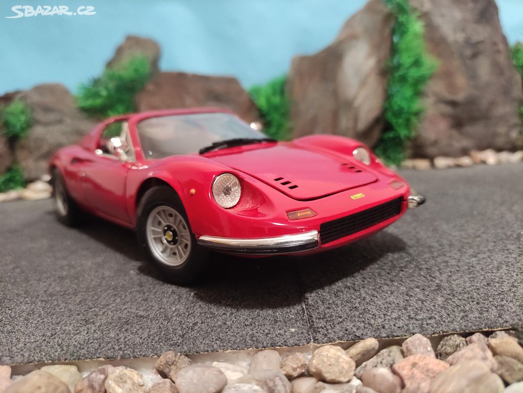 Prodám model 1:18 Ferrari 246gts