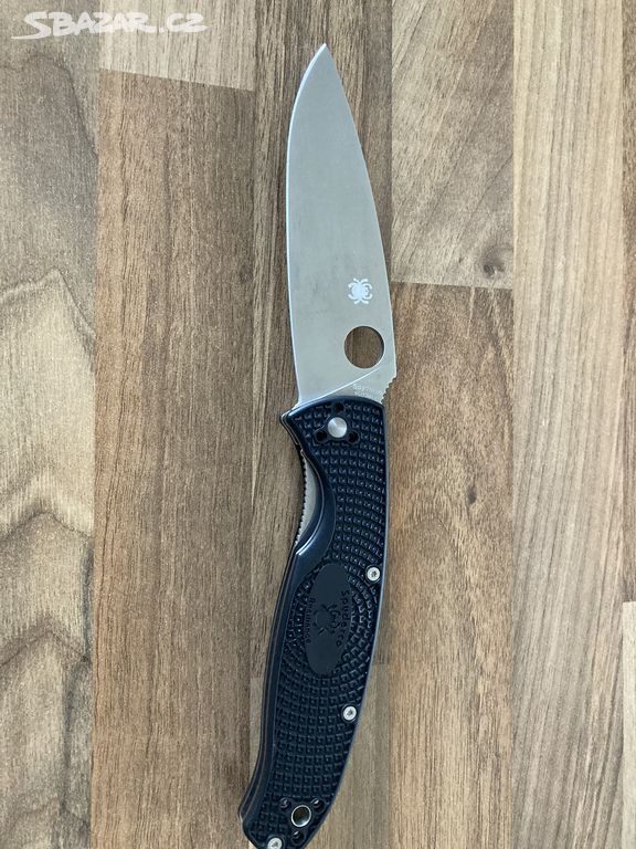 nůž SPYDERCO Resilience Lightweight Black C142PBK