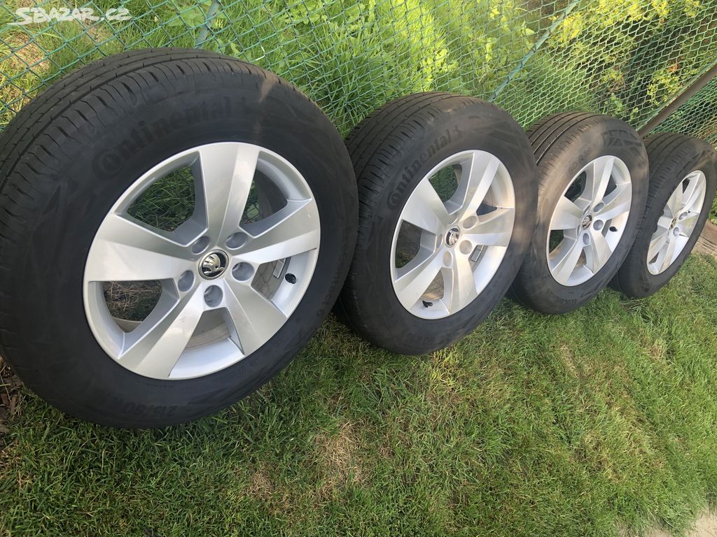 ALU kola Škoda org. 16 s pneu 215/60 R16