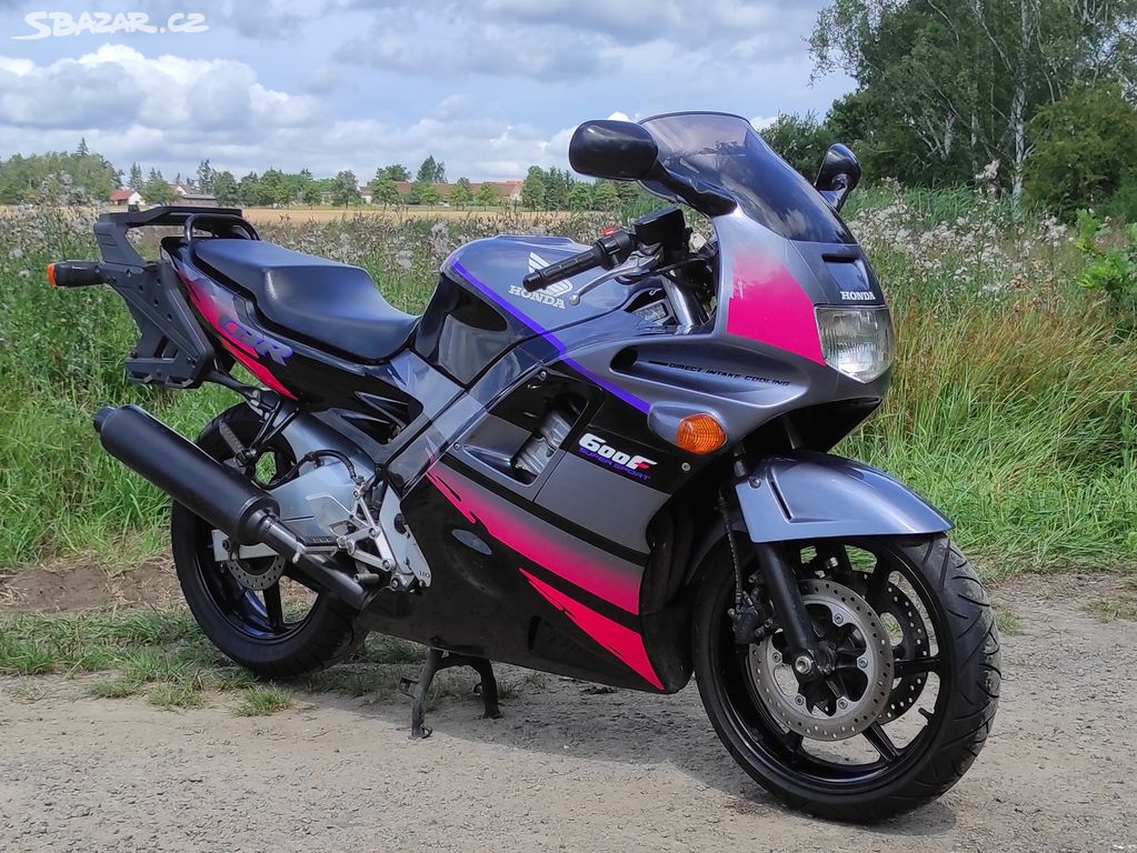 Honda CBR 600 F PC25 v luxusním stavu