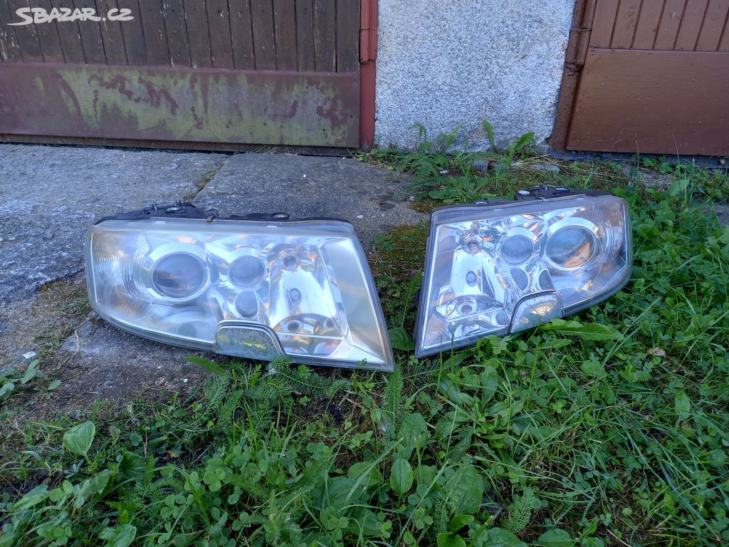 přední světla škoda superb 1 cena za kus Halogen