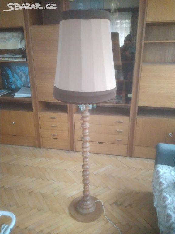 Stojanová lampa