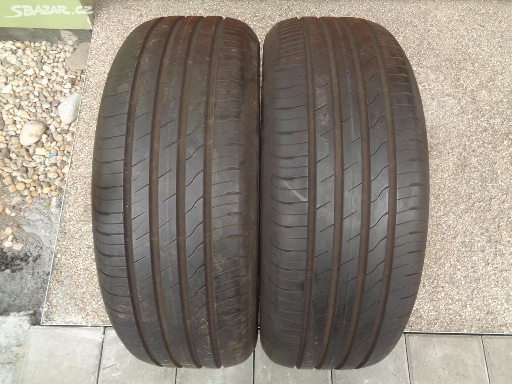 Letní pneu 215/55/17 R17 Goodyear