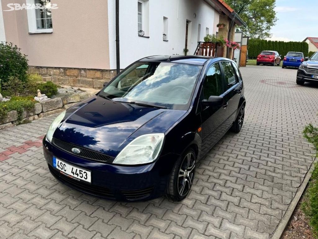 Ford Fiesta 1,3i / 51 KW Klima benzín manuální