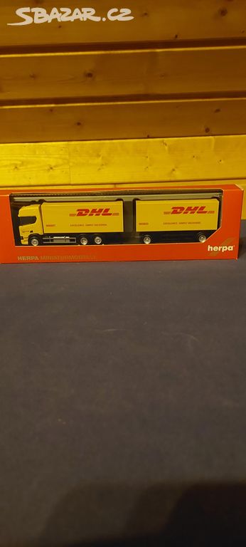 Herpa Scania cr hd DHL model