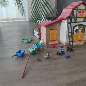 Obrázek k inzerátu: Statek PLAYMOBIL