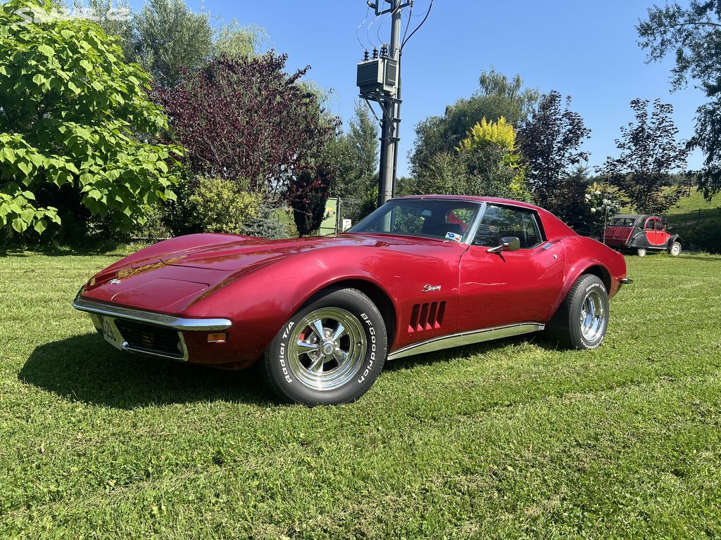 Chevrolet Corvette C3 manuál chromka