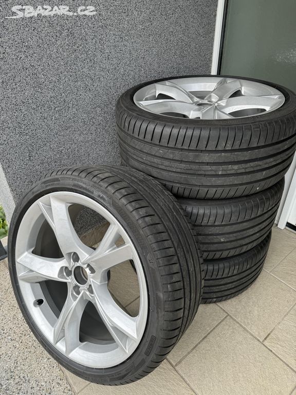 ALU kola Audi A5 255/35 R19