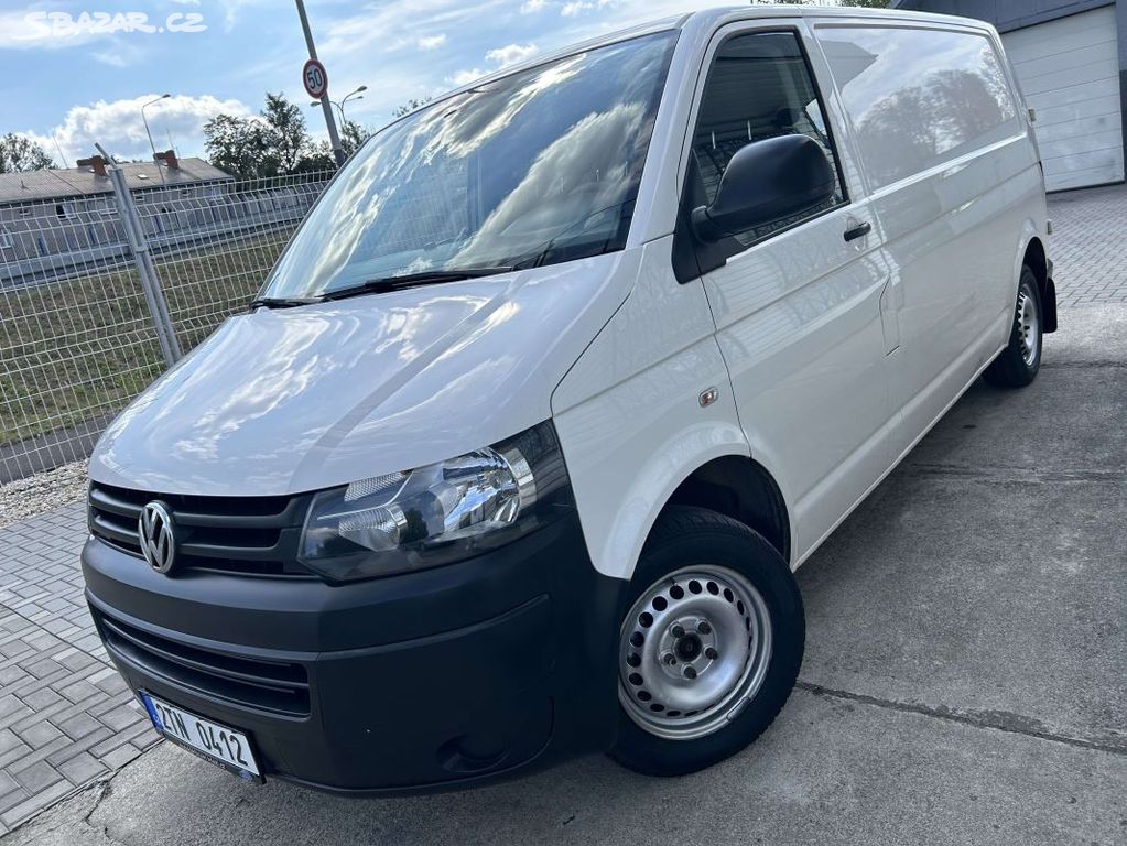 Volkswagen Transporter VW T5 2,0 TDI L2H1 75KW