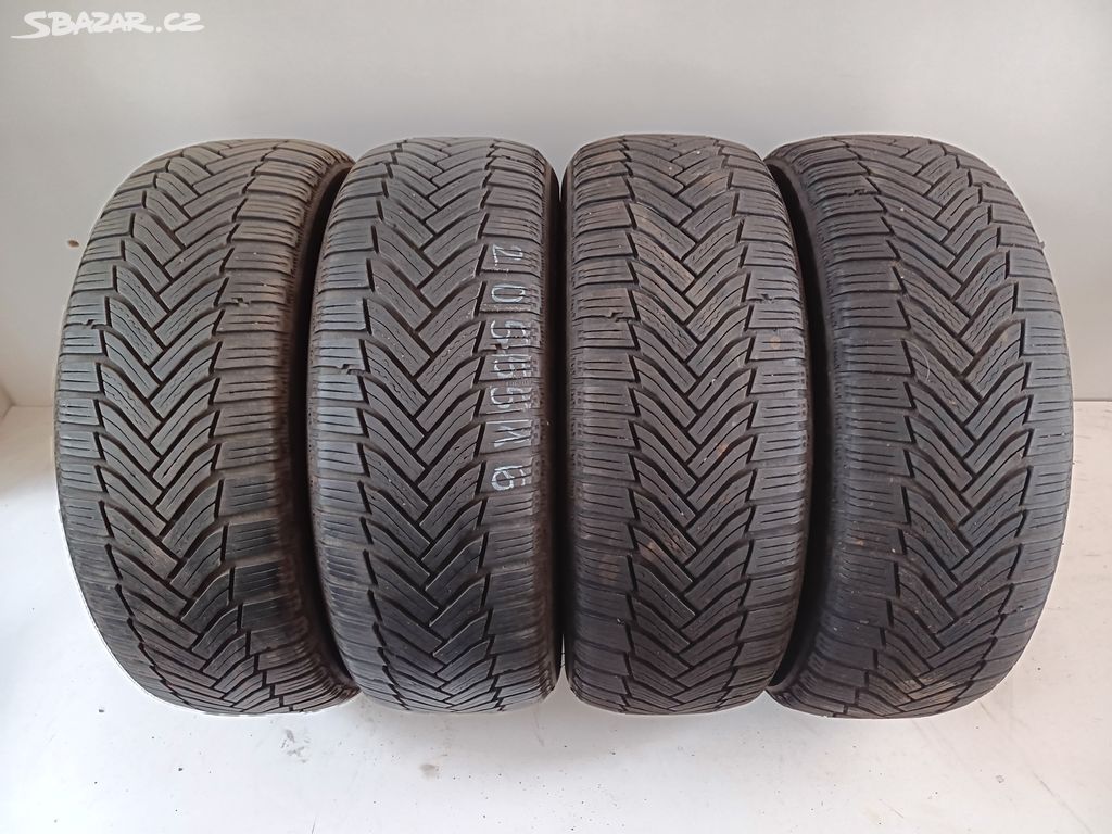 Zimní pneu 205/55/16 Michelin