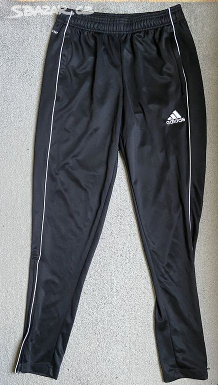 Tepláky Adidas