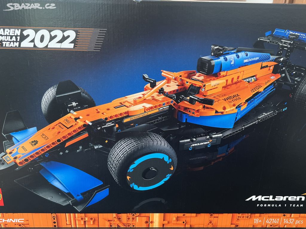 lego technic 42141 závodní auto mclaren formule