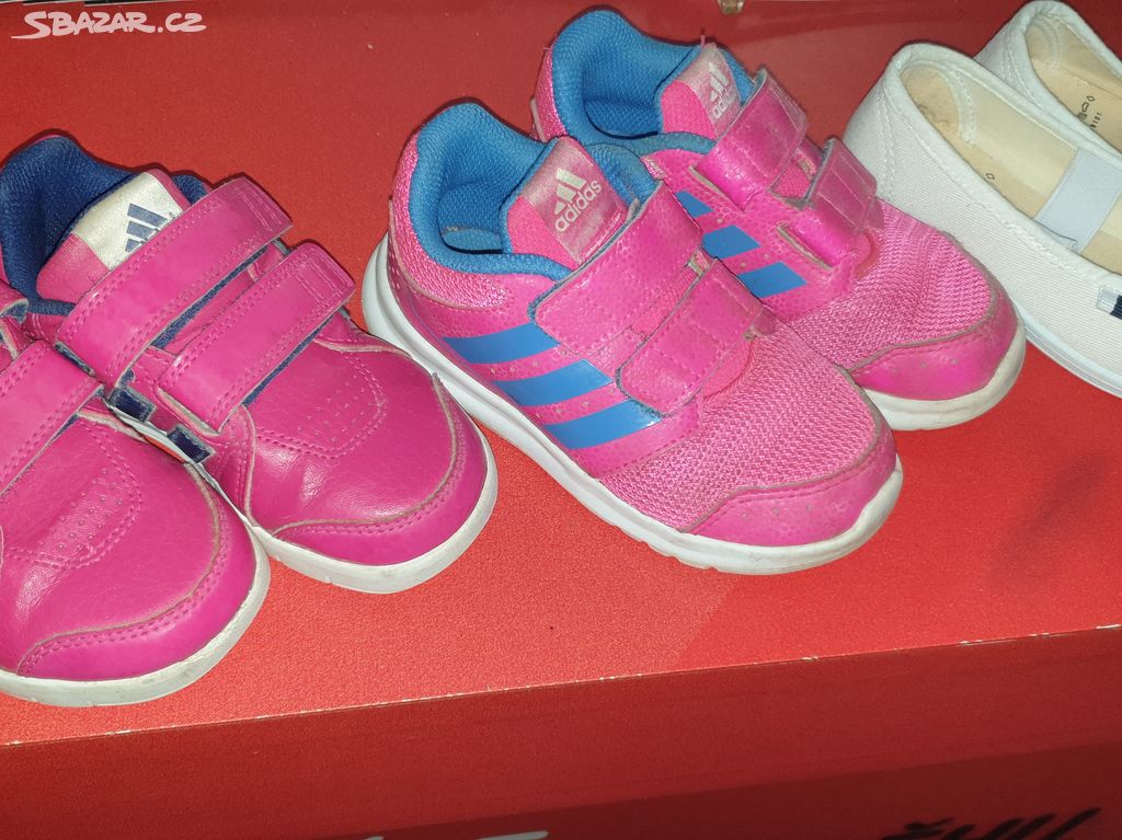 Dětské tenisky Adidas, vel. 25, 26, 26.