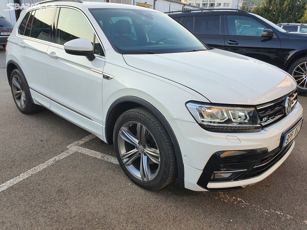 VW Tiguan 2.0TDI,110kw,R-Line,Tažný,Panorama 2020