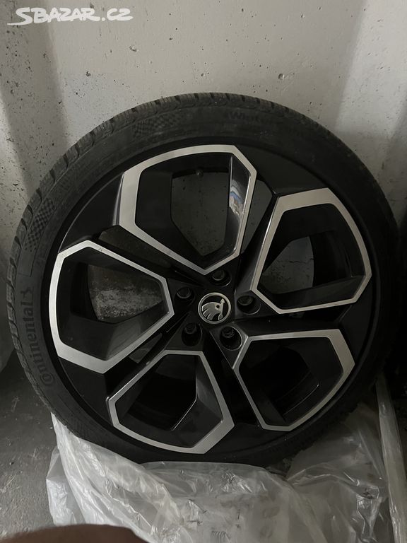 Pneu 225/40 r19 zimní