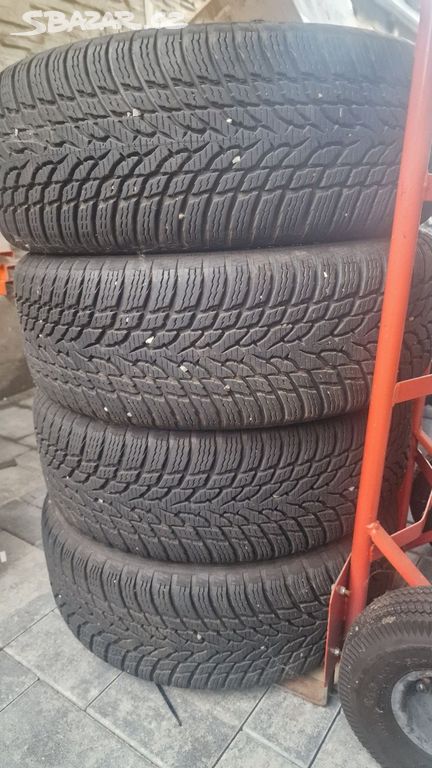 Prodam obuta zimni kola s caddy 205/50 R17 93 V No