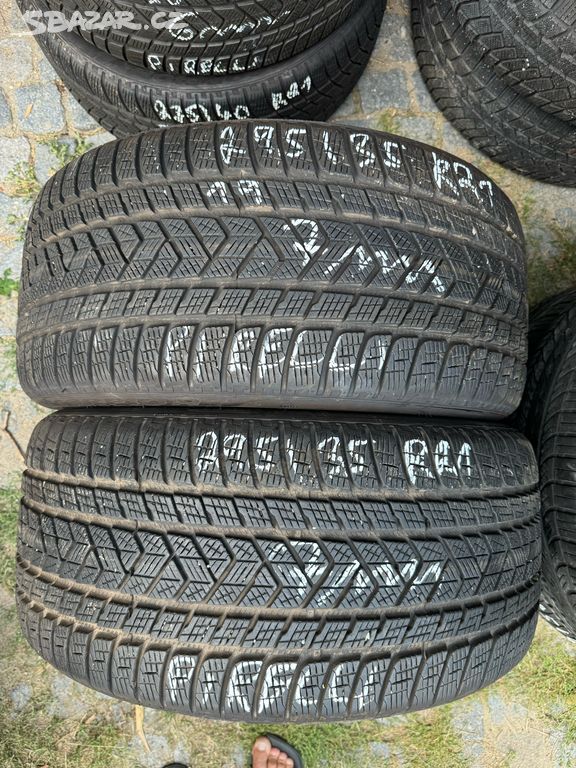 Zimní pneu 2x295/35 R21 Pirelli