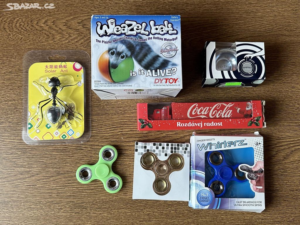 Mix hraček Fidget spinnery Coca-Cola kamion, YOYO