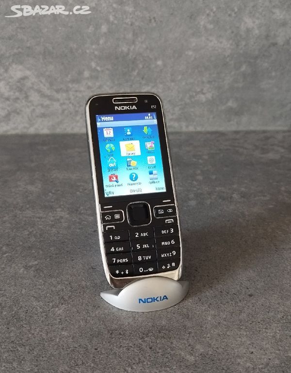 Nokia E52 plně funkční