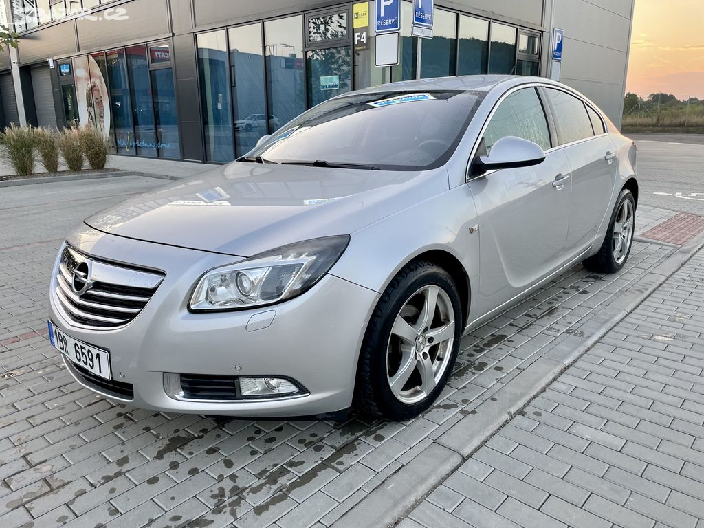 Opel Insignia 1.8