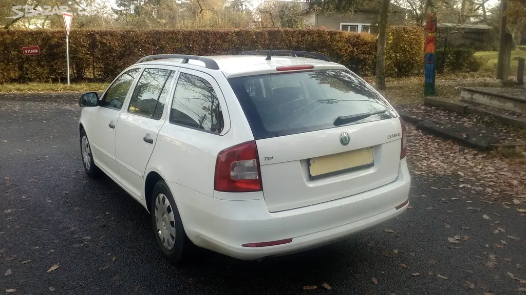 Škoda Octavia combi TDI 77 kW rv 2012 původ CZ-TOP - fotka 4